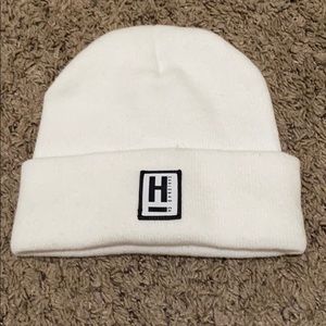 HUF worldwide men’s beanie.